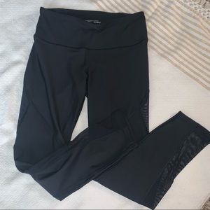 Underarmour Black Leggings Sheer Panels 3/4 length